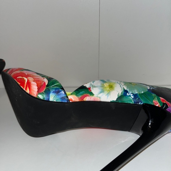 Floral High Heels - Picture 5 of 6
